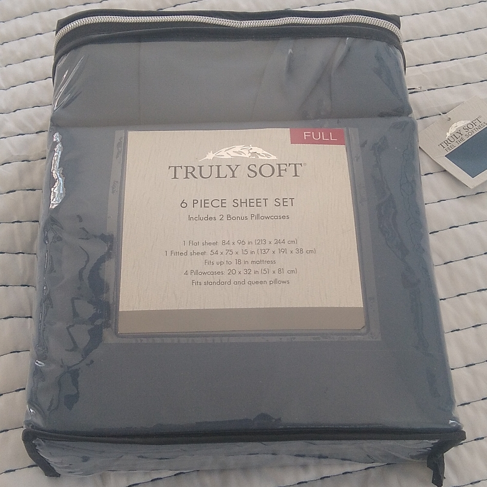 NWT Full sheet set